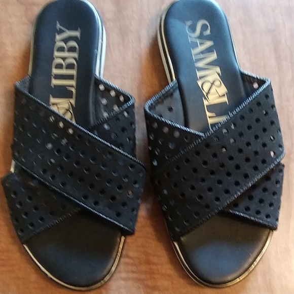 Sam & Libby black flat sandals - Picture 2 of 3